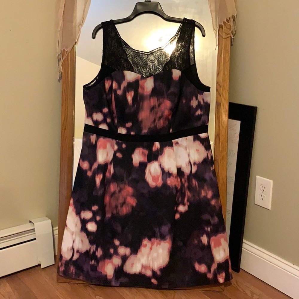 Adrianna Papell Lovely